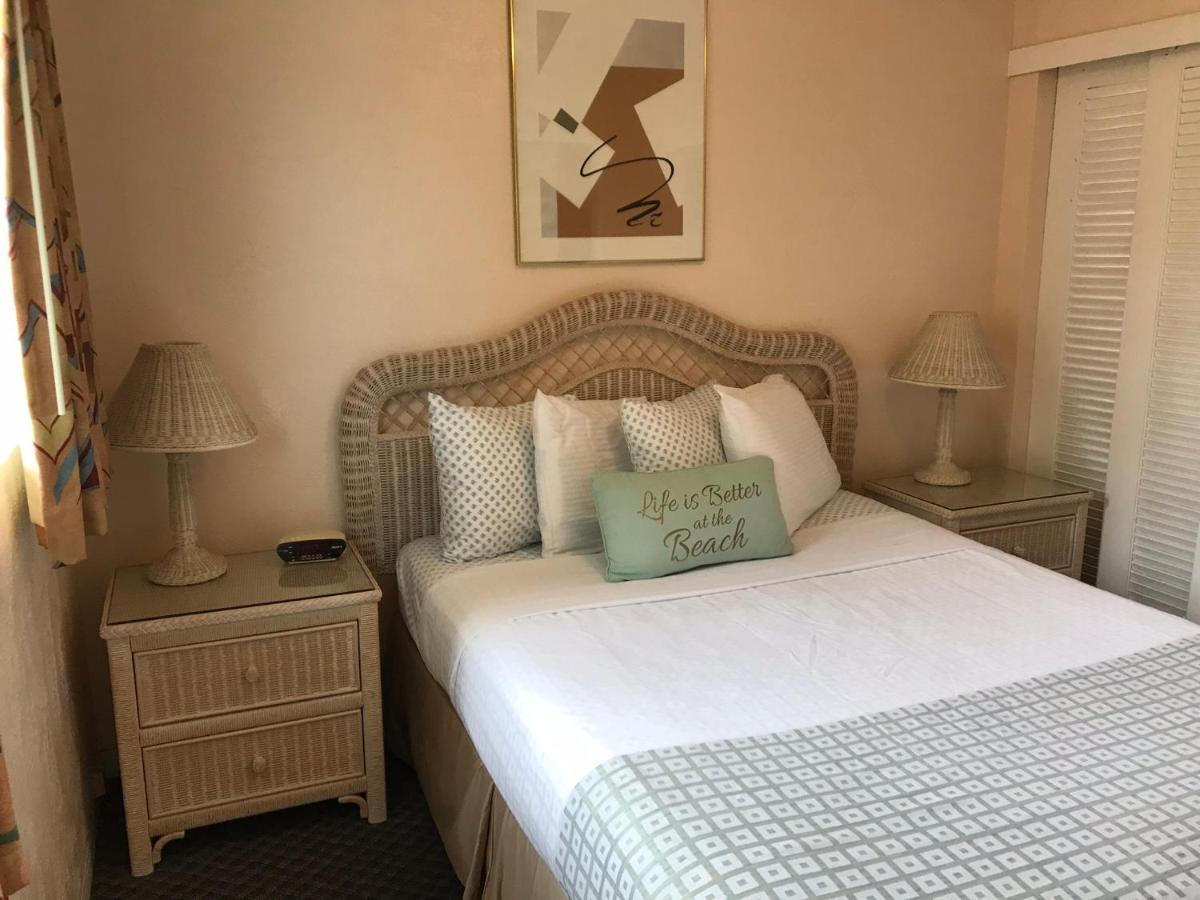 Deluxe Queen Suite