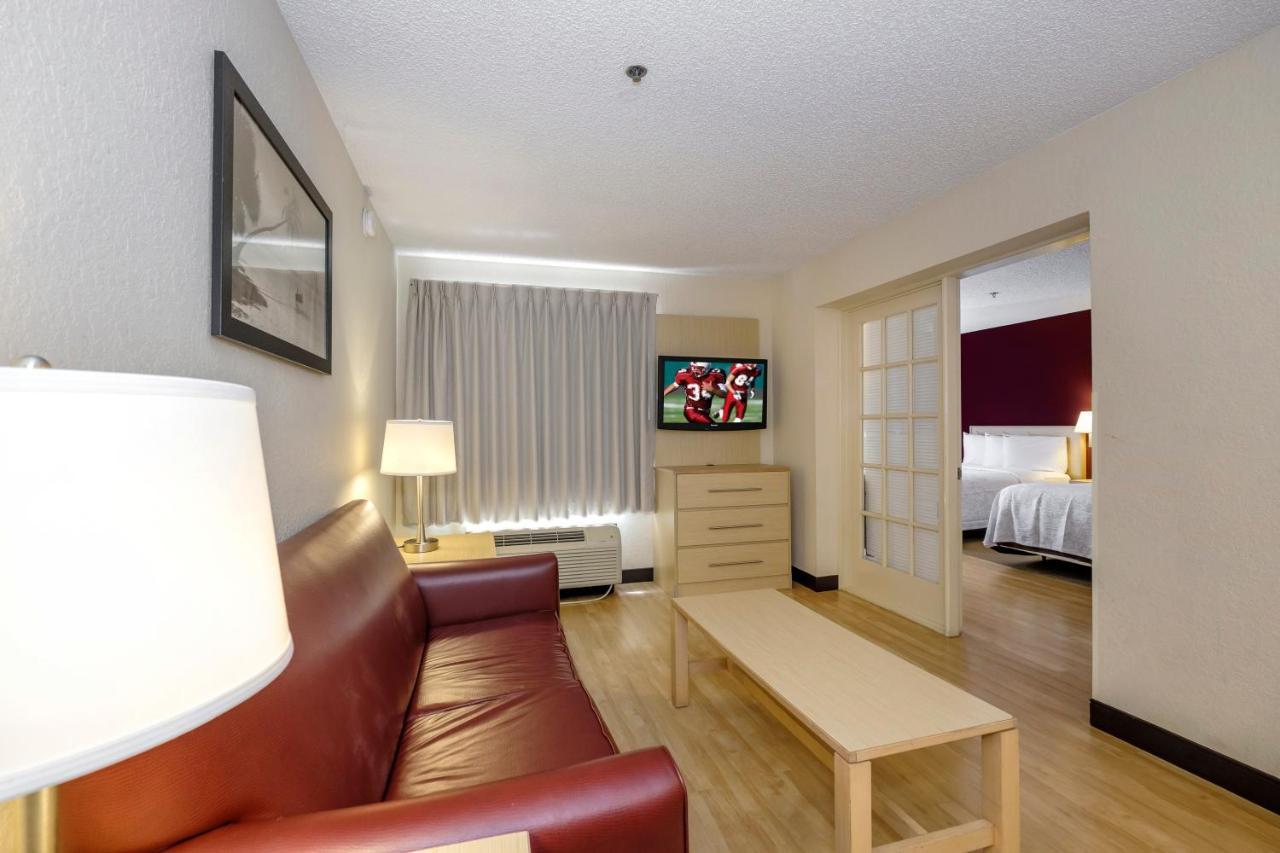 Two Room Suite with Two Double Beds Smoke Free