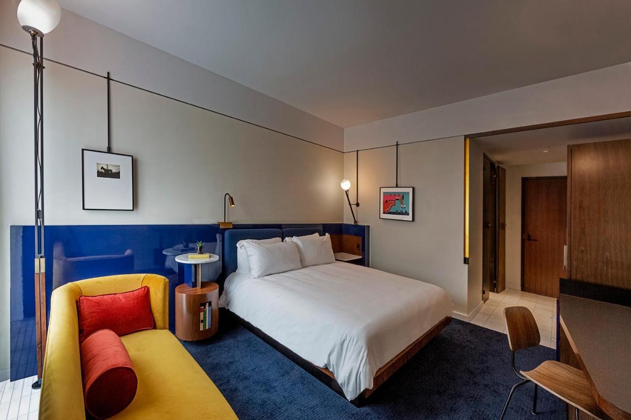 King Guestroom