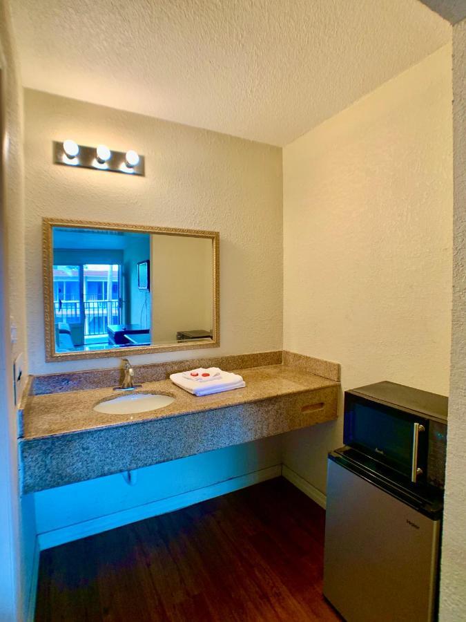 Double Room,1032968495:JPEG