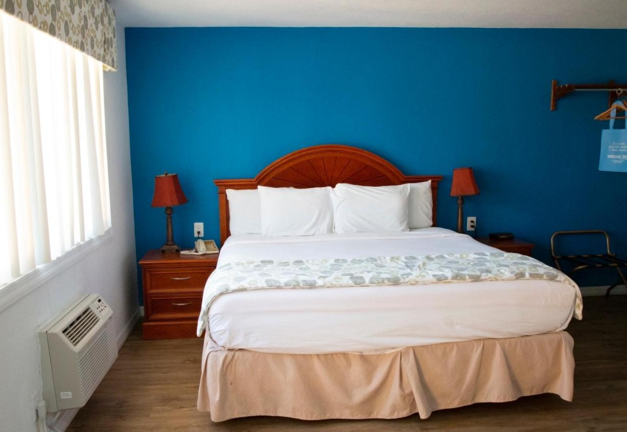 Two-Bedroom King Suite Balcony