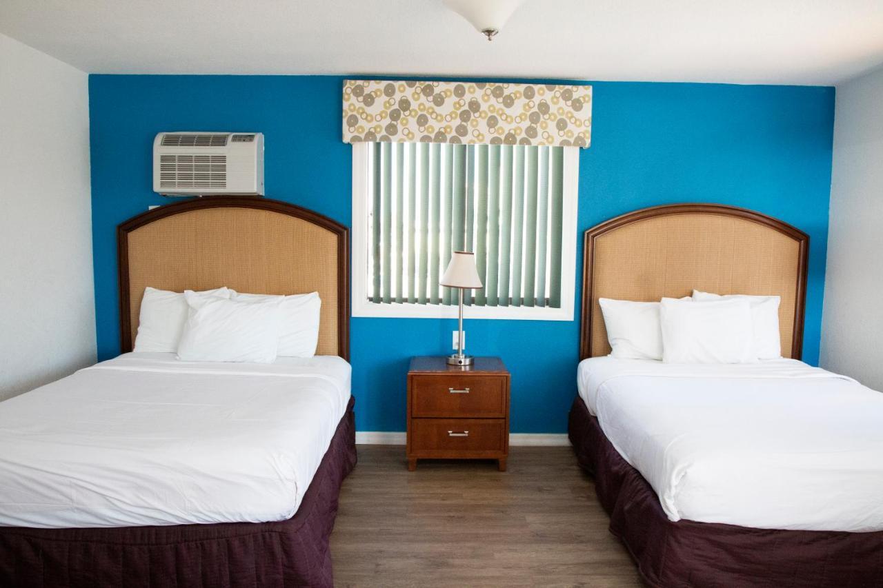 Queen Room Two Queen Beds Balcony