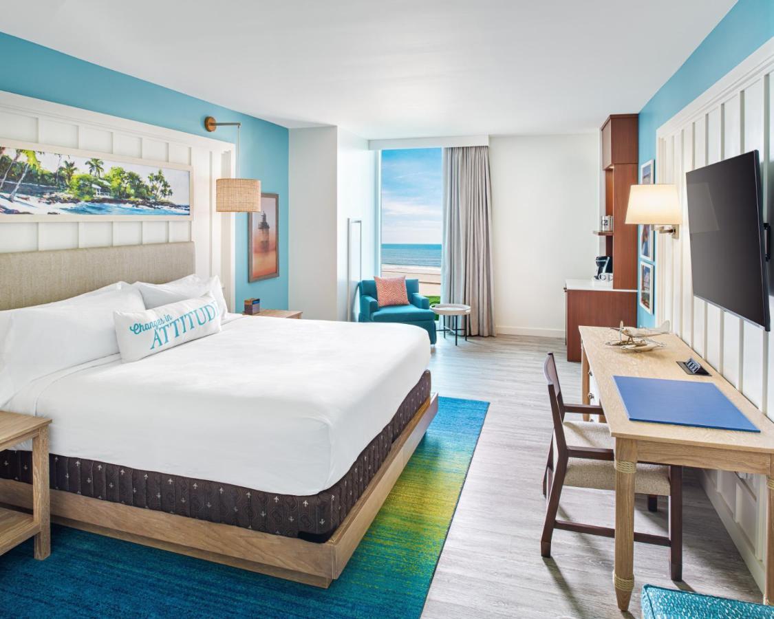 Deluxe Room 1 King Bed Ocean View