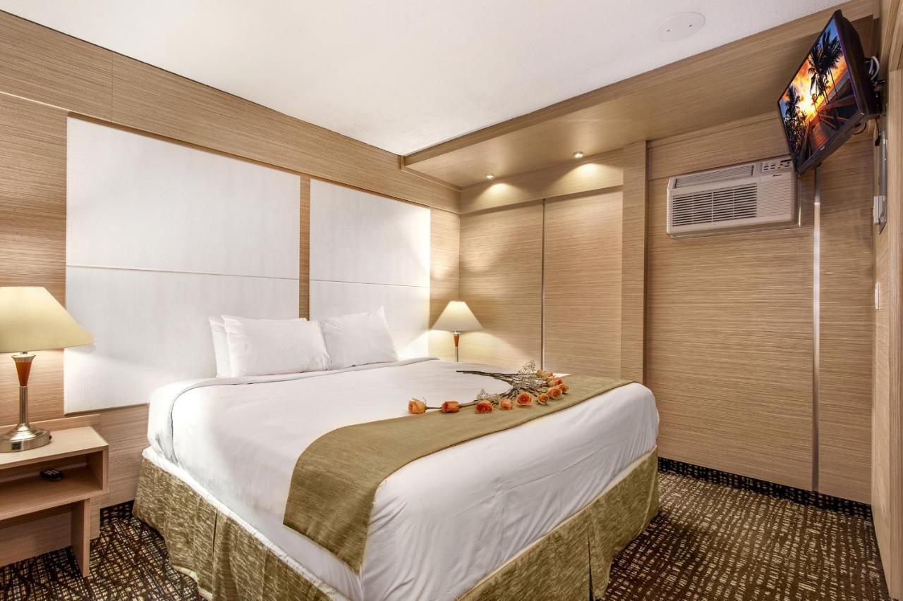 One-Bedroom Suite