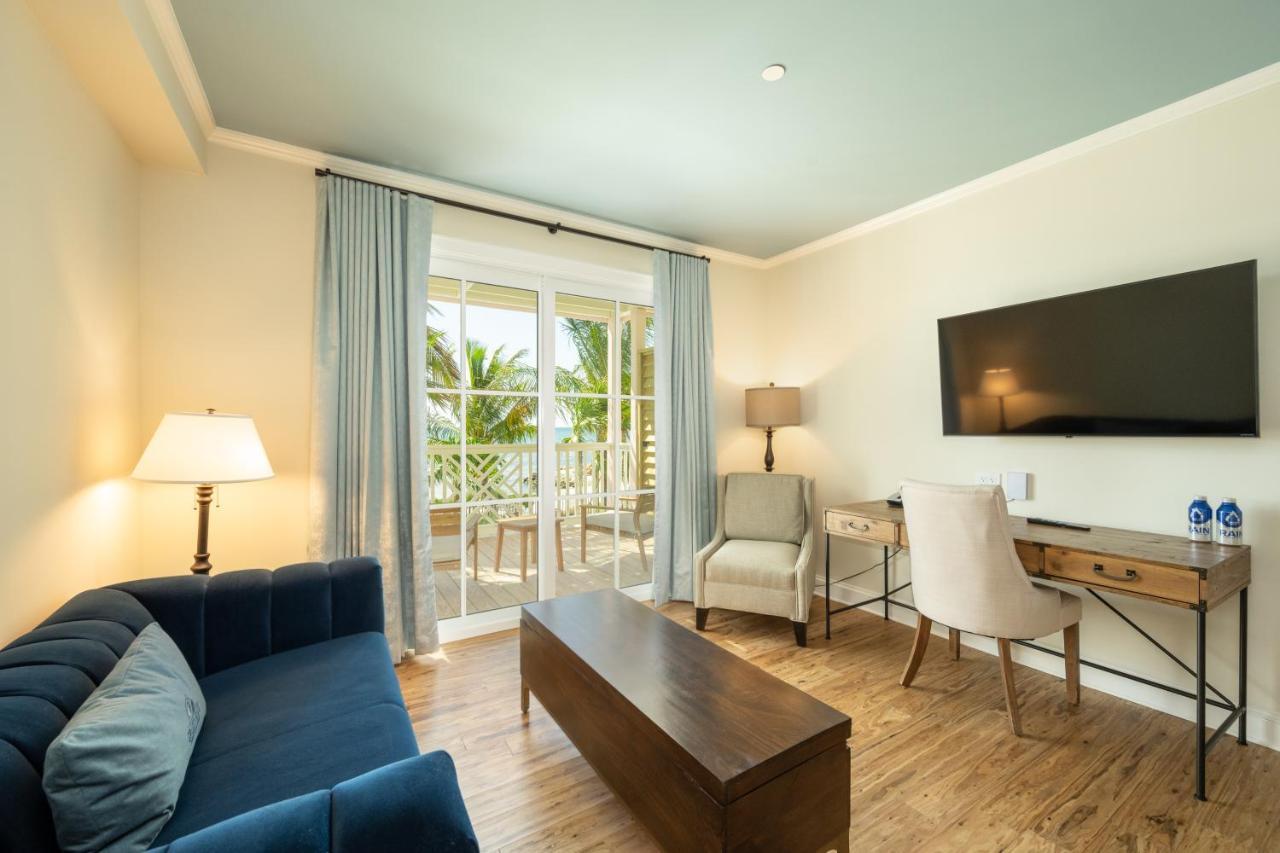 Wreckers House Single King Room Adults Only