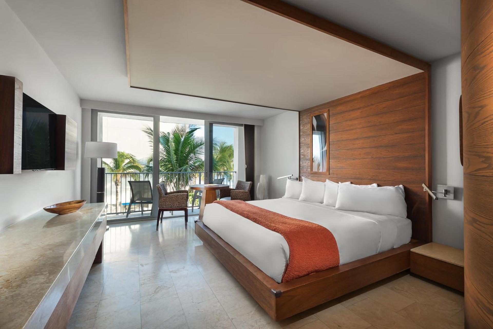 King Room with Pool View