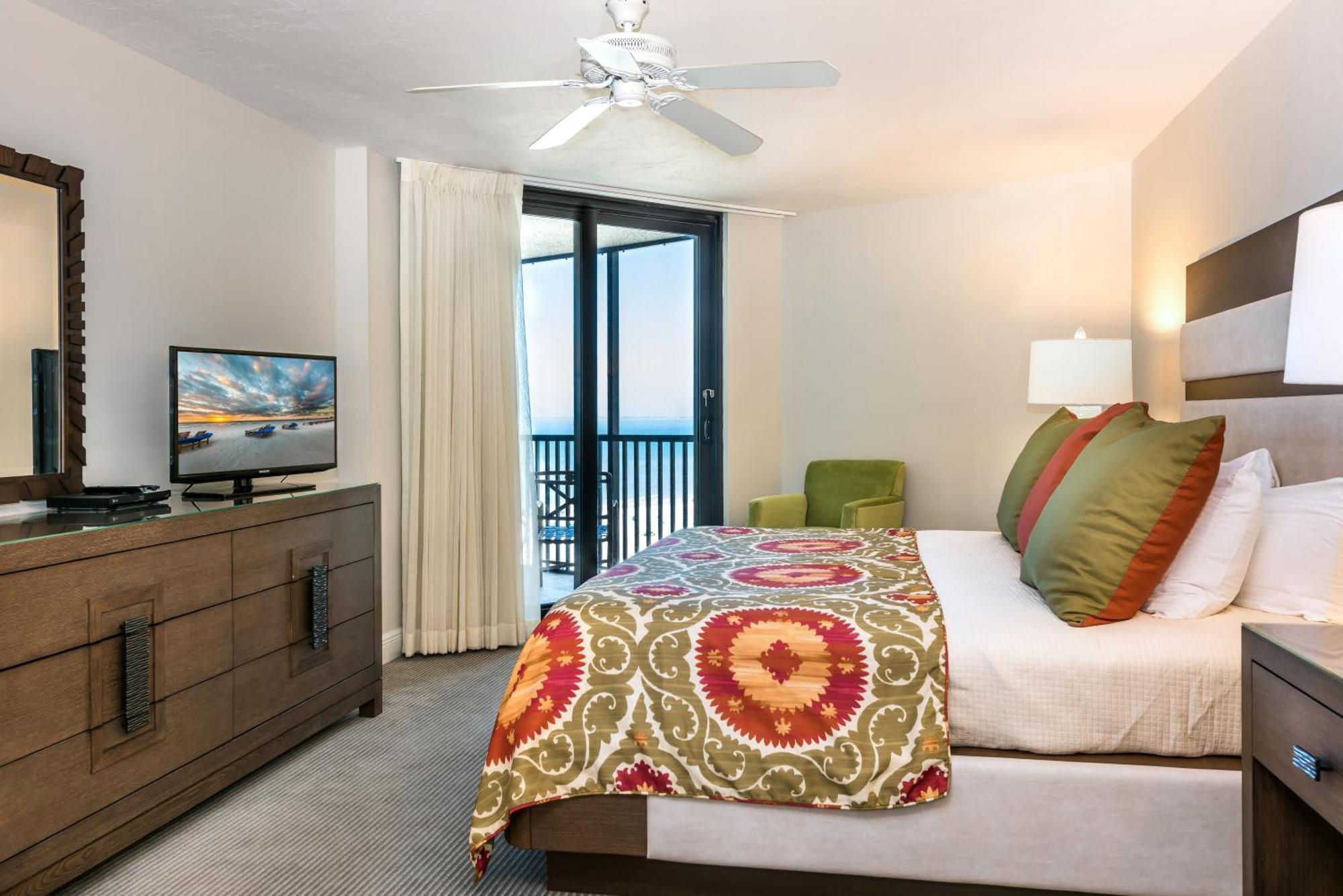 One Bedroom Tropical View