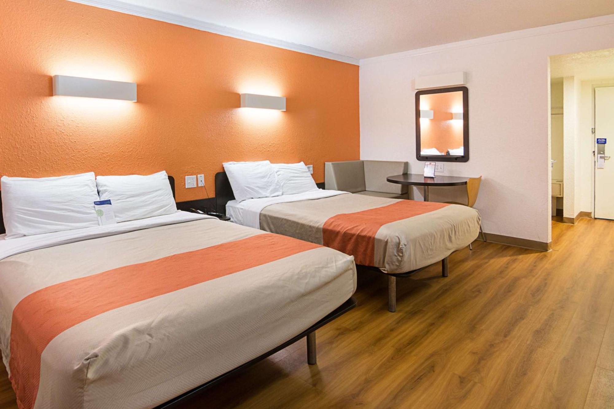 Deluxe Quadruple Room Non-Smoking