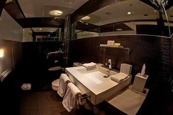 Prime King Balcony Room