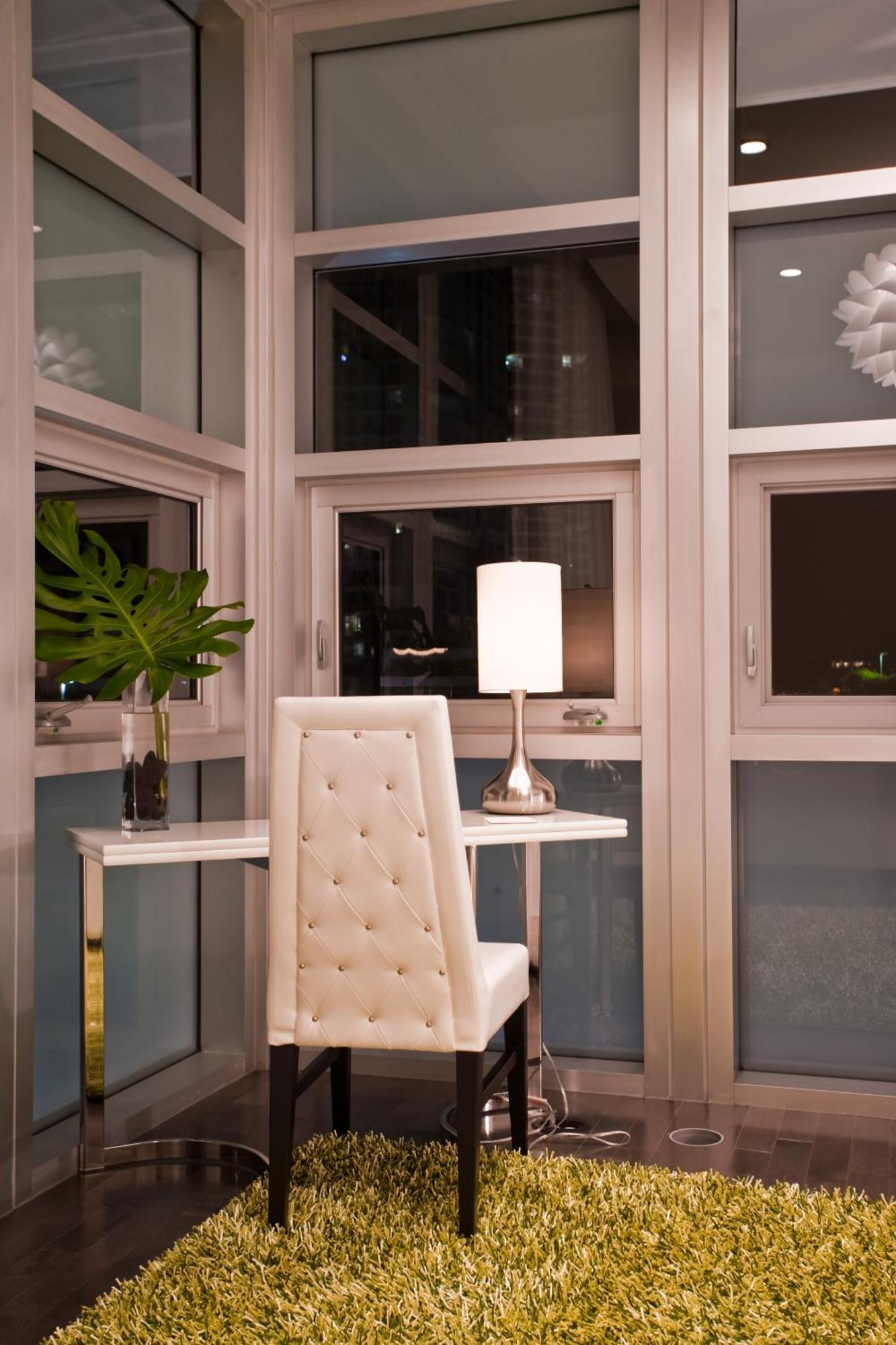 Prime King Room