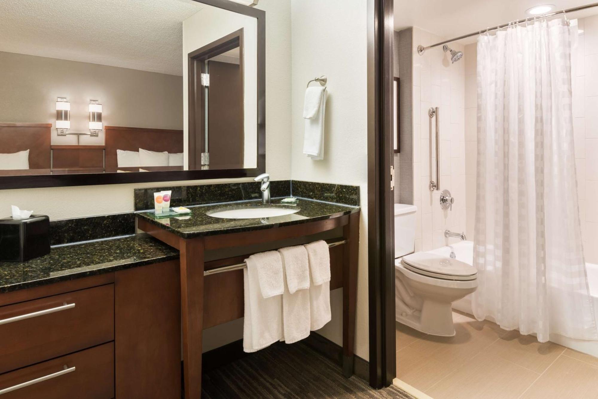 King Room Roll Shower Disability Access