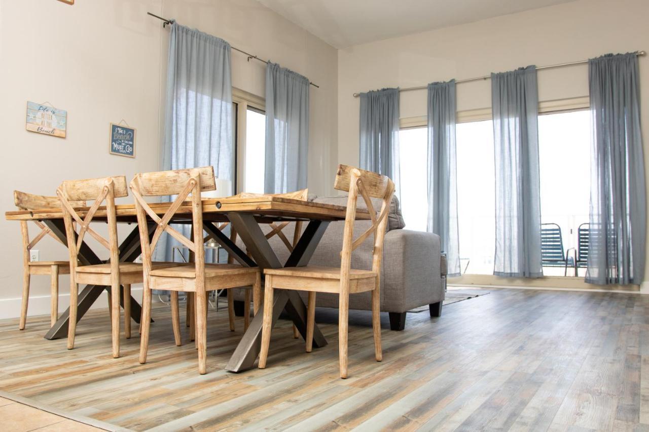 Premium Three-Bedroom Apartment Oceanfront