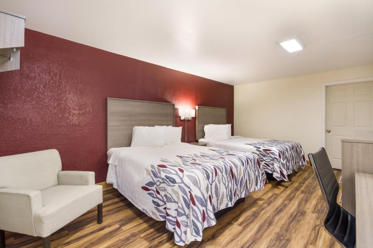 Deluxe Queen Room with Two Queen Beds - Non-Smoking