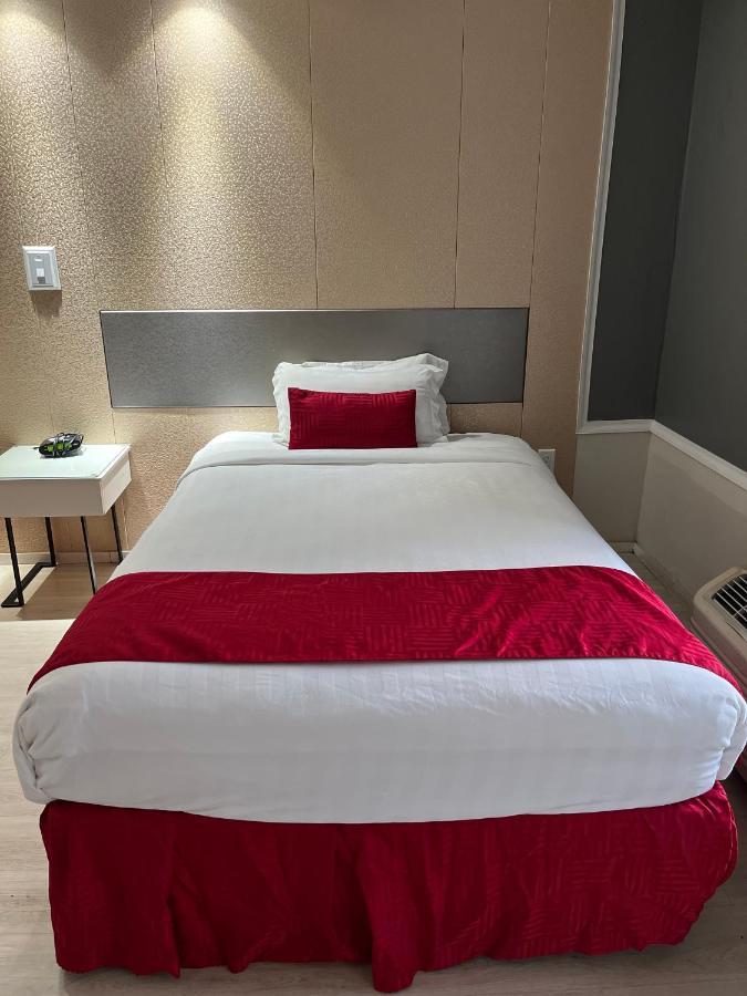 Double Room Two Double Beds Non-Smoking
