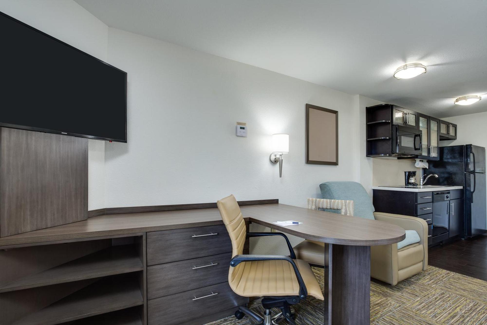 Standard Double Suite