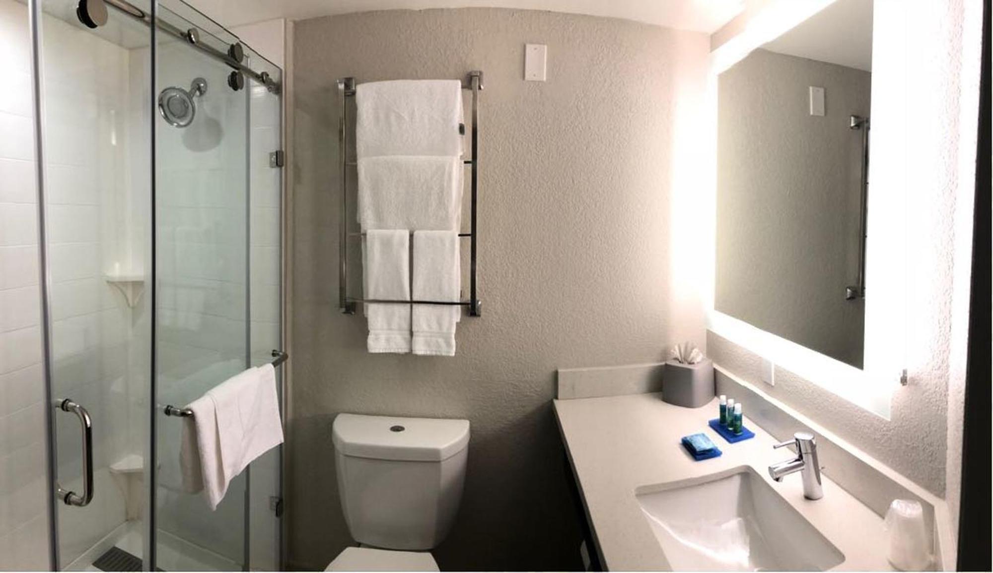 One-Bedroom Suite,1276346785:JPEG