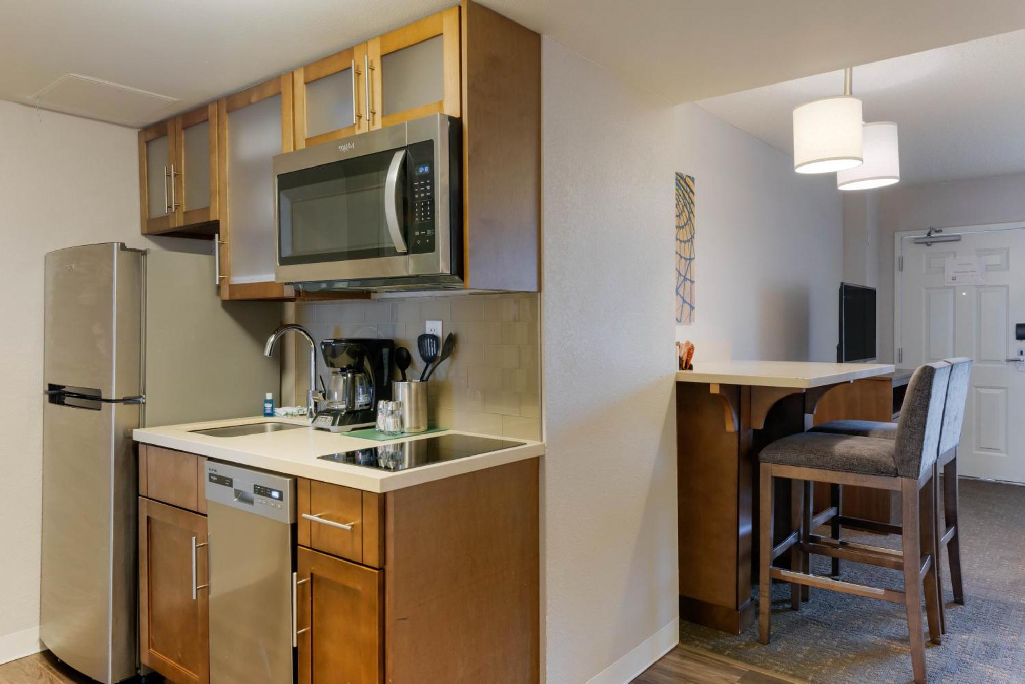 One-Bedroom King Suite