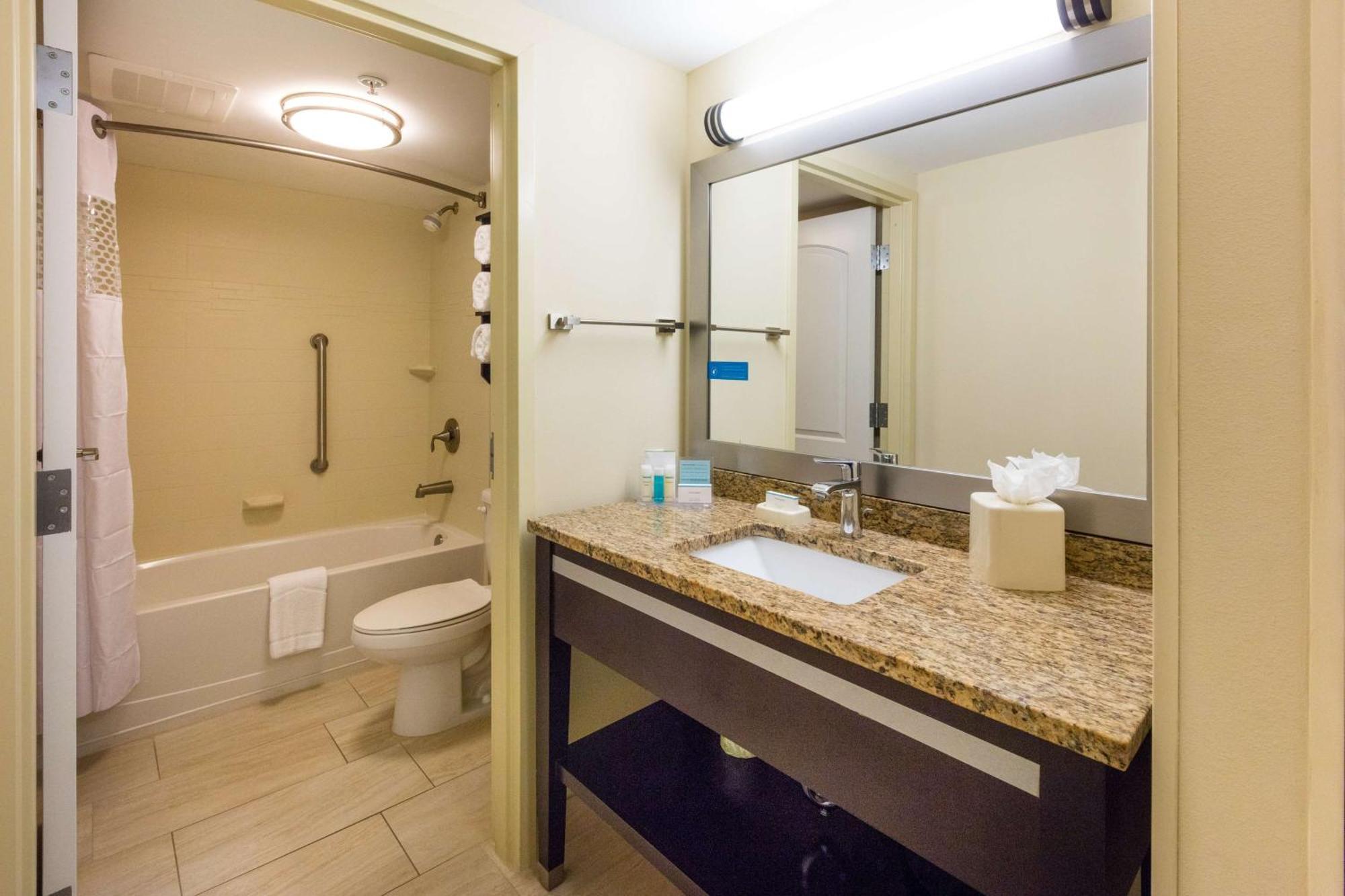 Queen Room City View