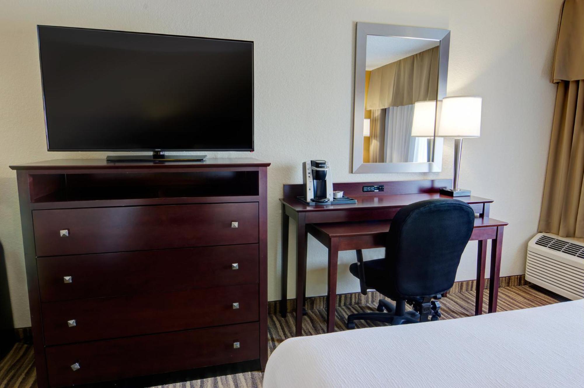 Standard Room Two Queen Beds