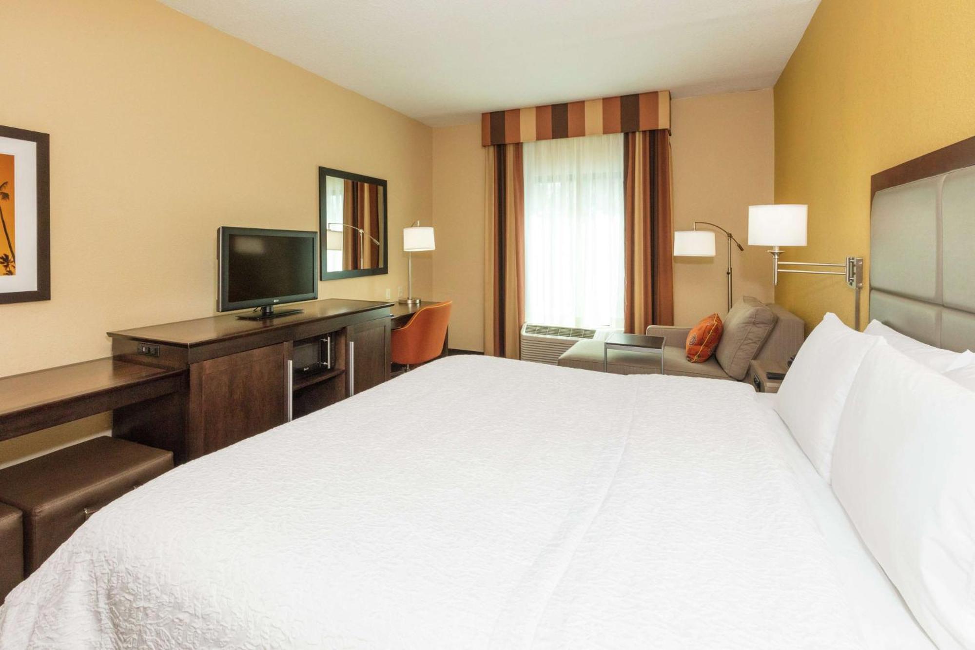 King Room King Bed Non-Smoking