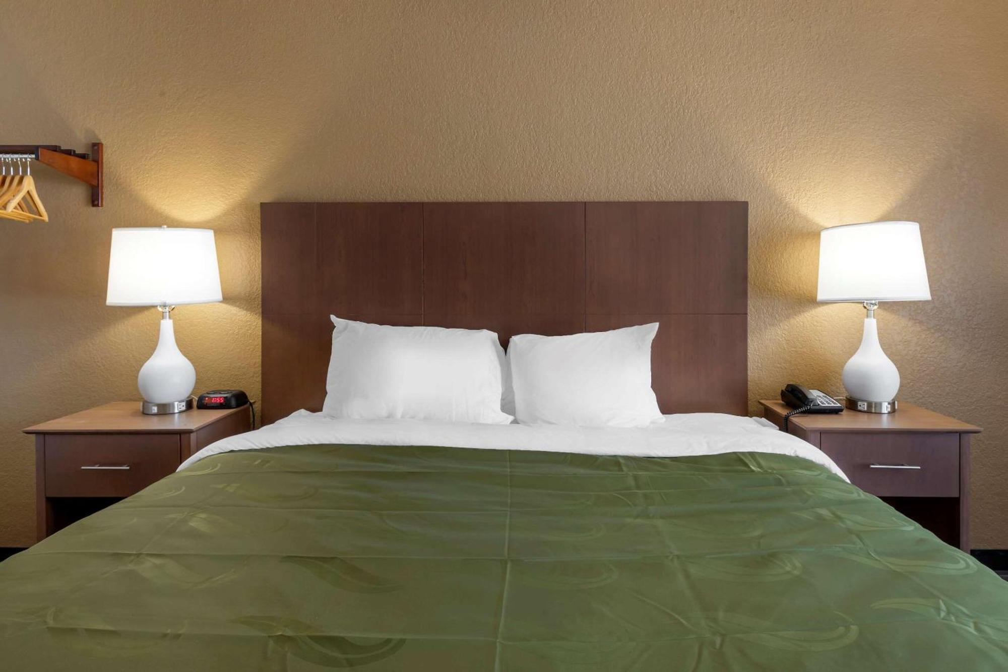 King Room - Accessible/Non Smoking,1276566085:JPEG
