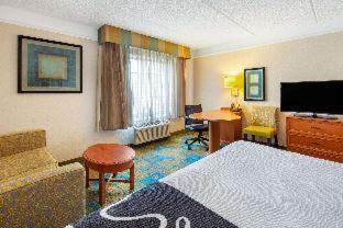 Double Room with Two Double Beds,1276571788:JPEG