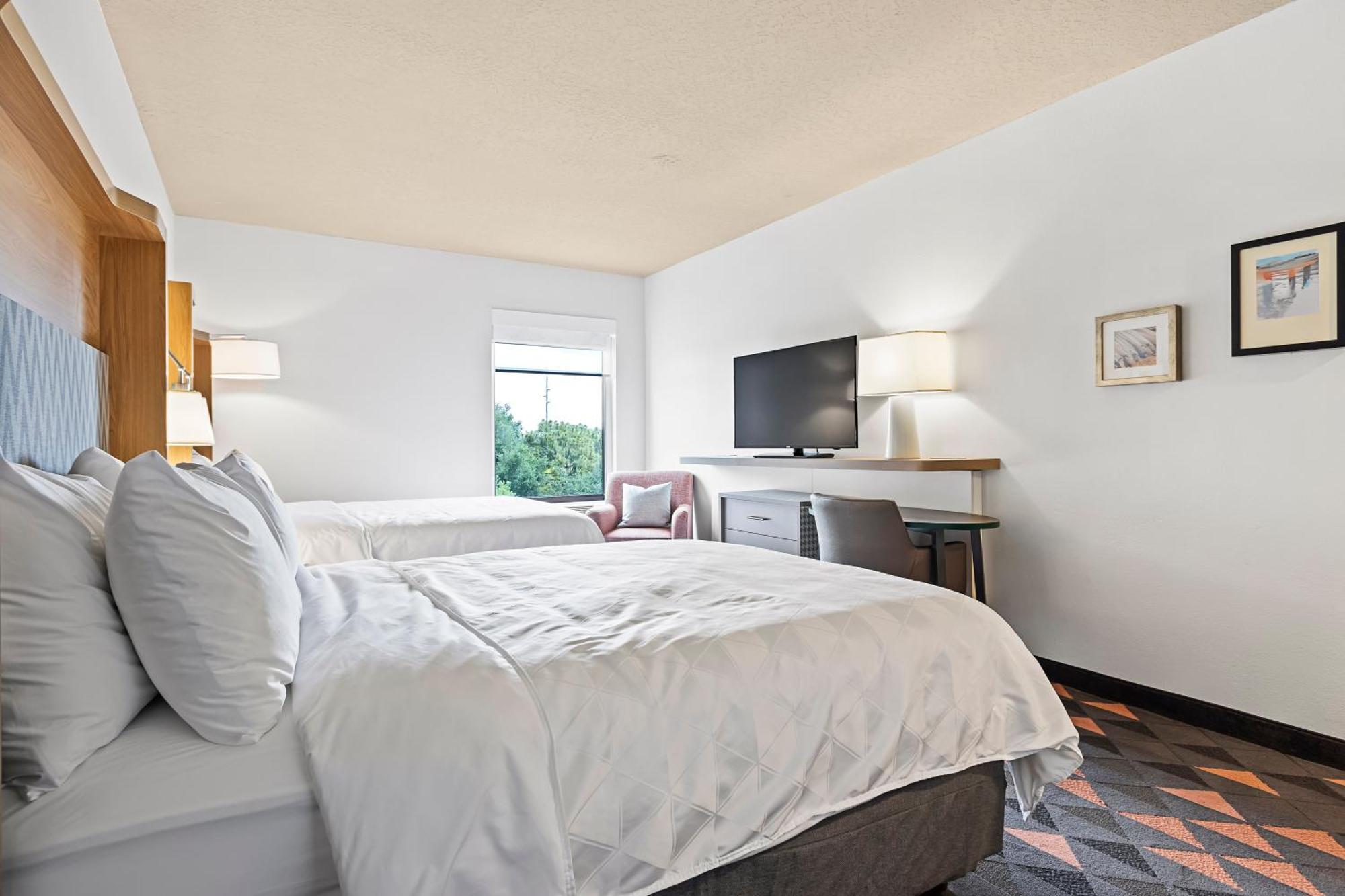 Standard Queen Room Two Queen Beds