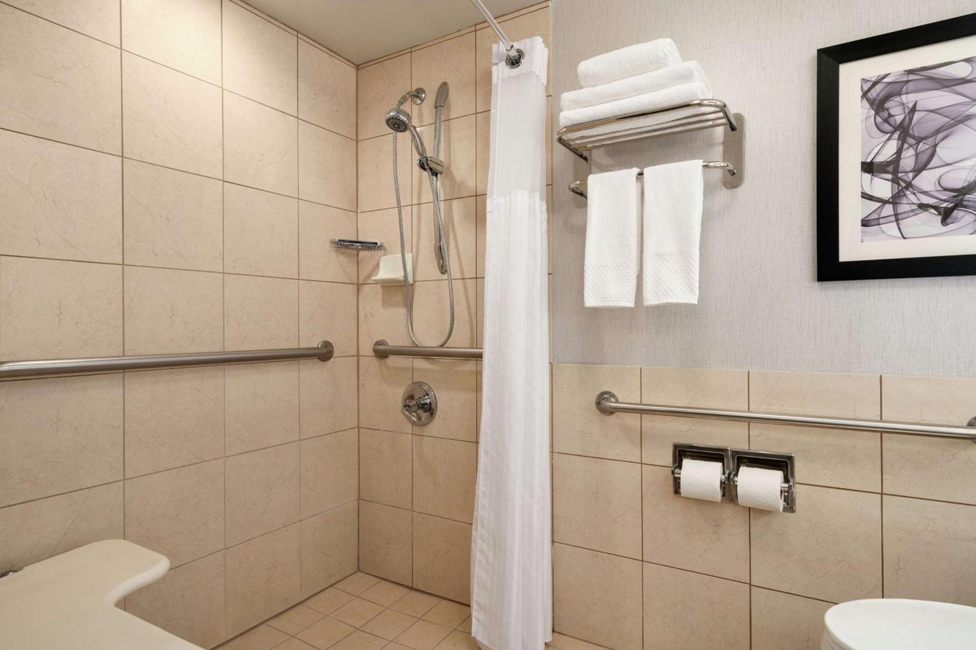 King Room Roll Shower Mobility Hearing Access