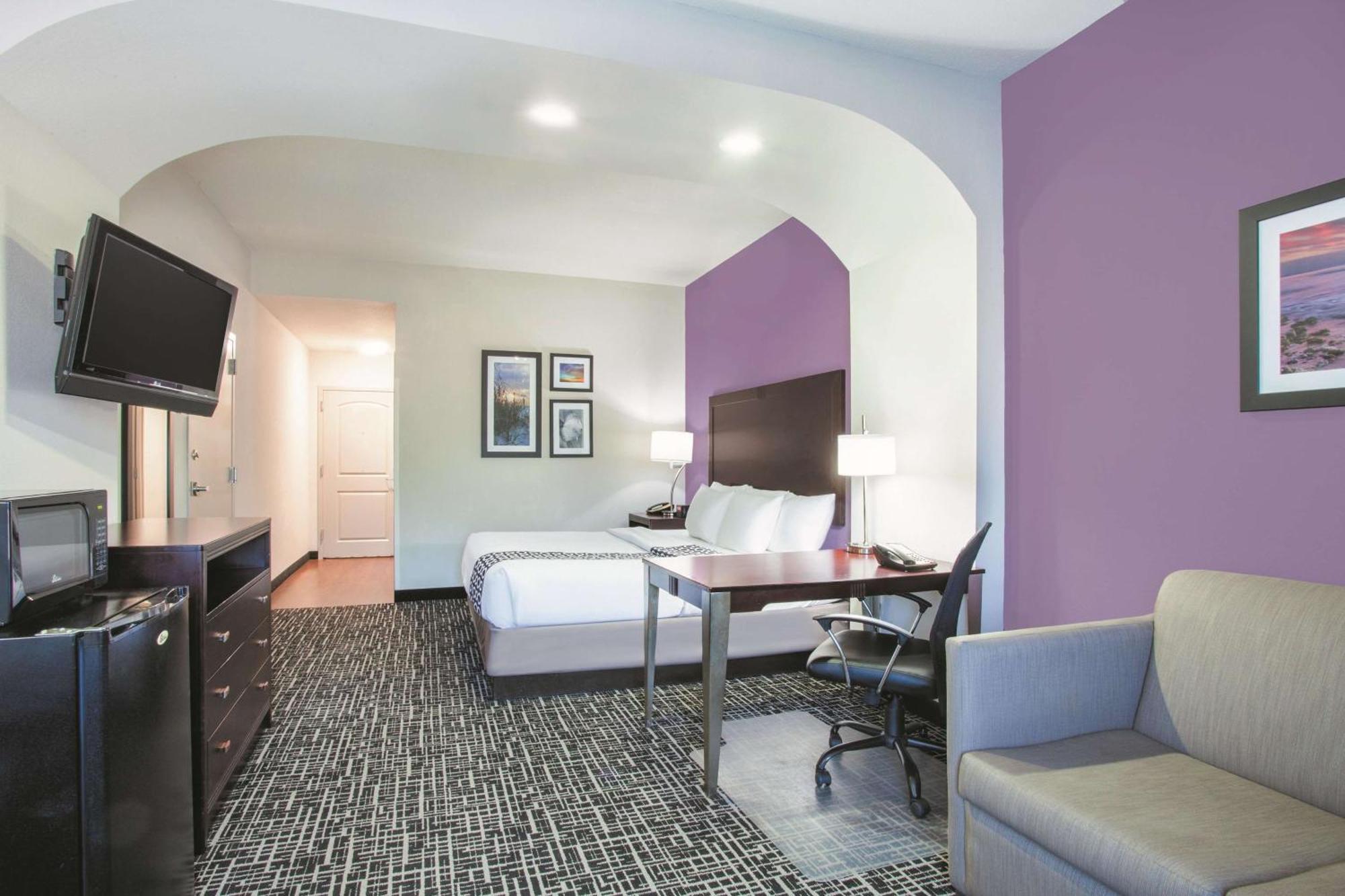 Executive King Room - Non-Smoking,1276665901:JPEG