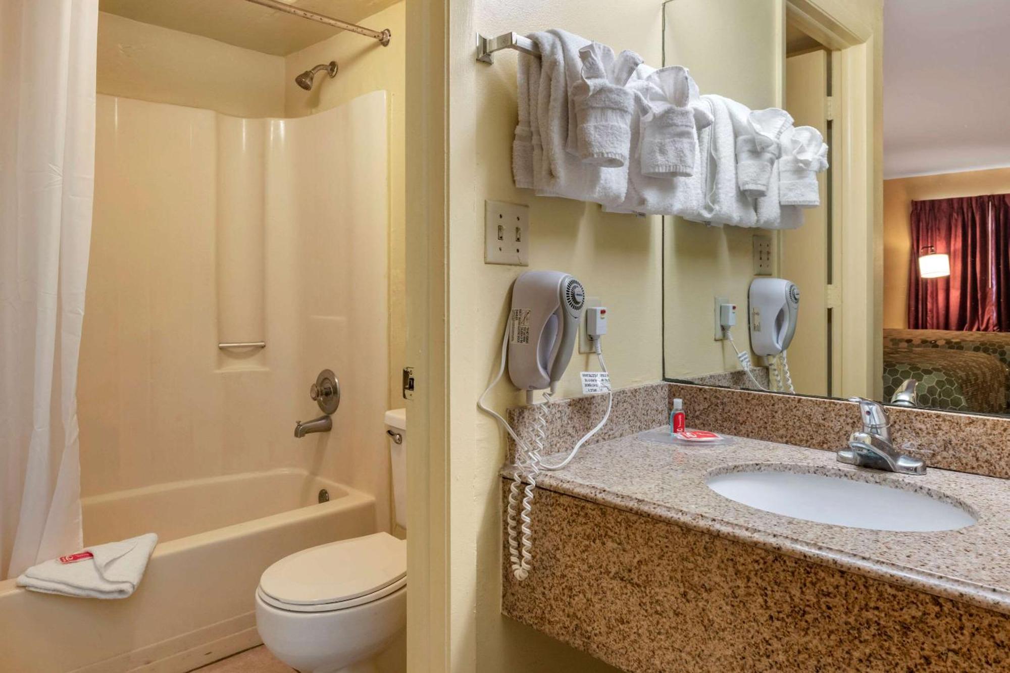 Double Room Two Double Beds Non-Smoking