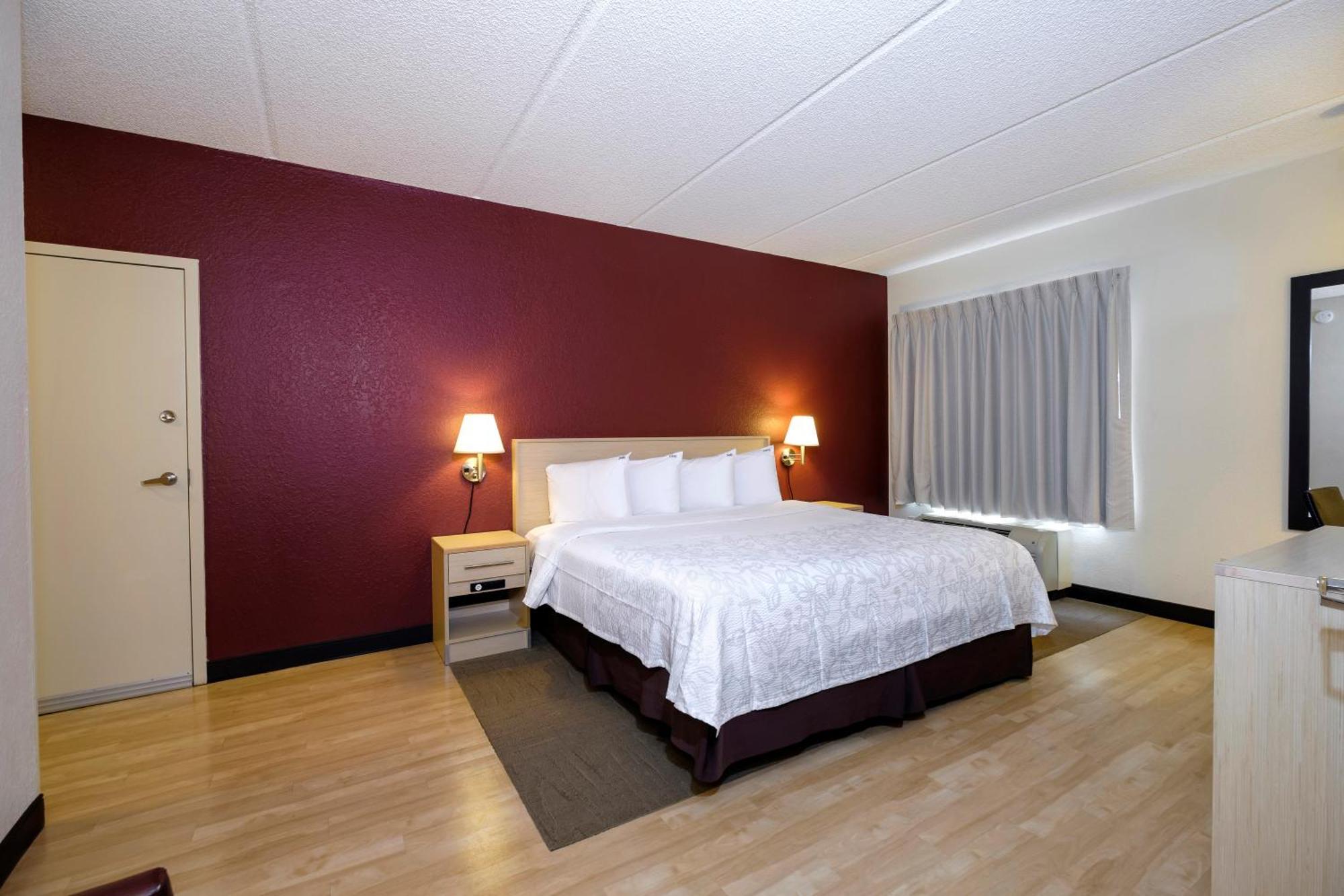 Two Room Suite One King Bed Disability Access Smoke