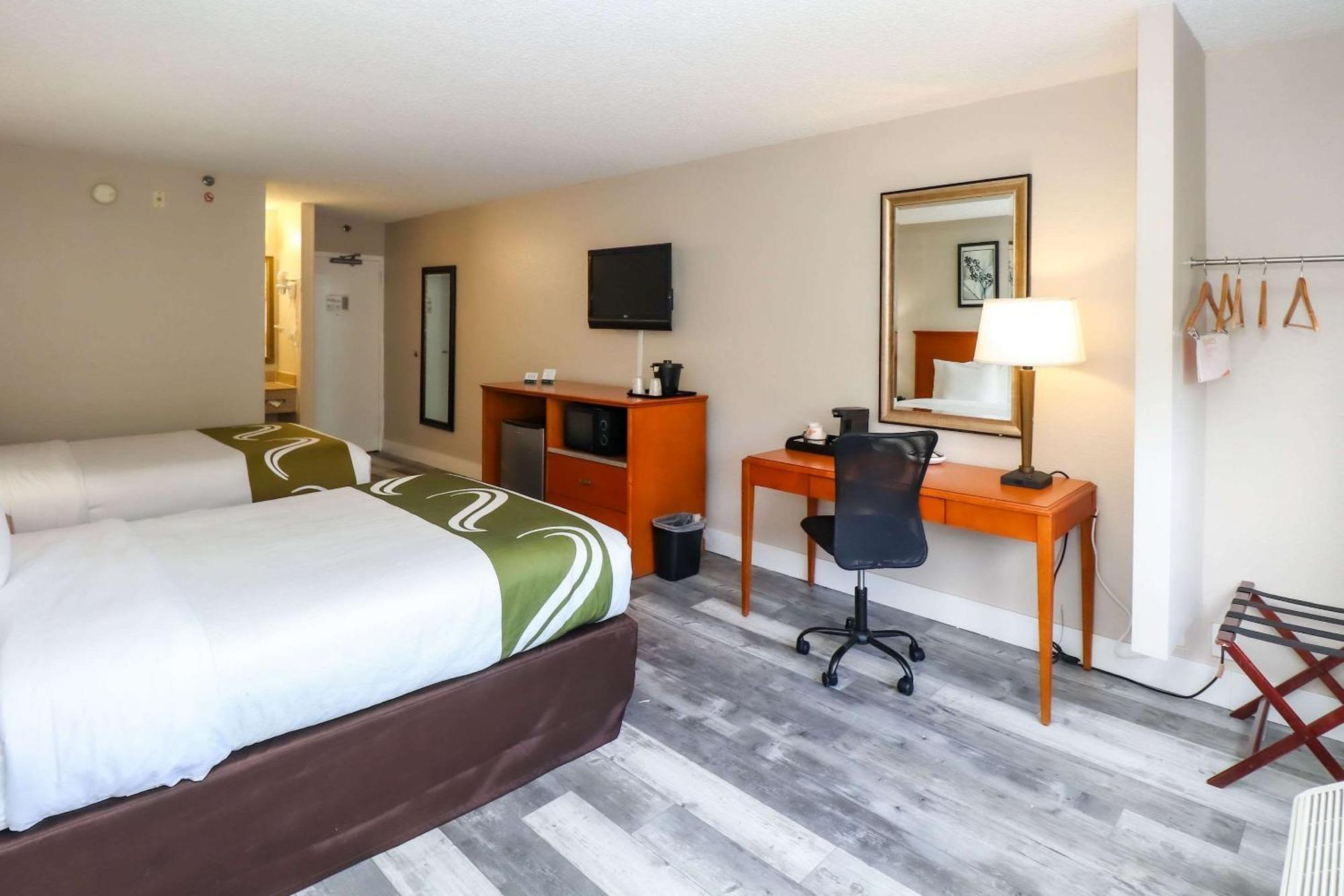 Double Room Two Double Beds Non-Smoking