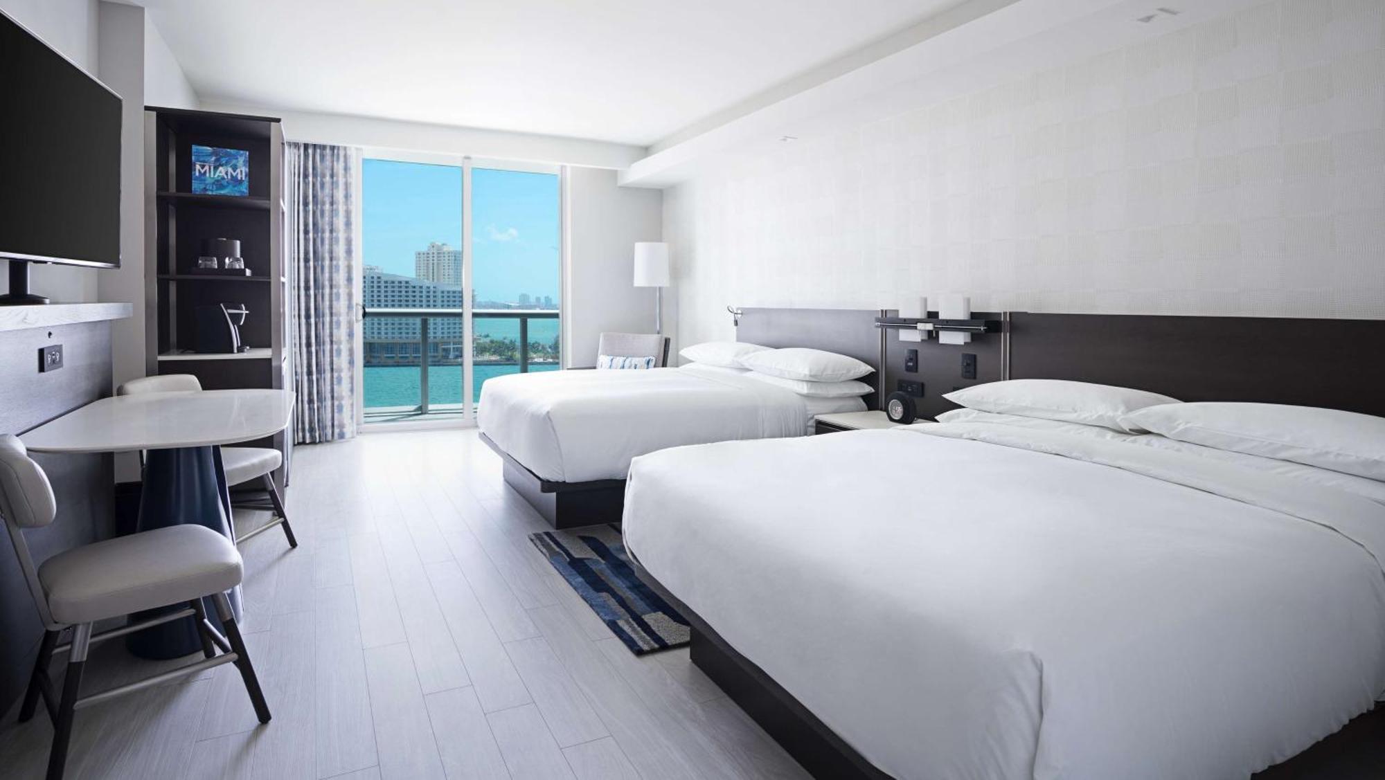 Queen Room Two Queen Beds Balcony Bay View