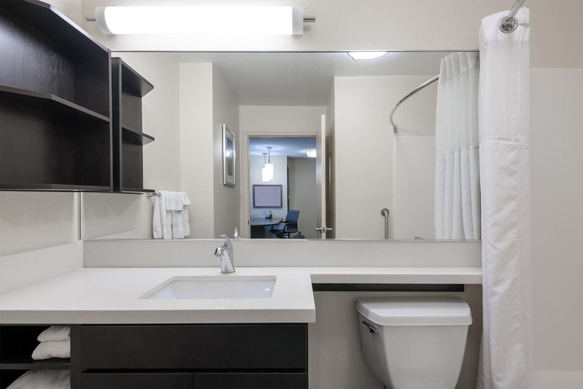 Studio Suite,1280373250:JPEG