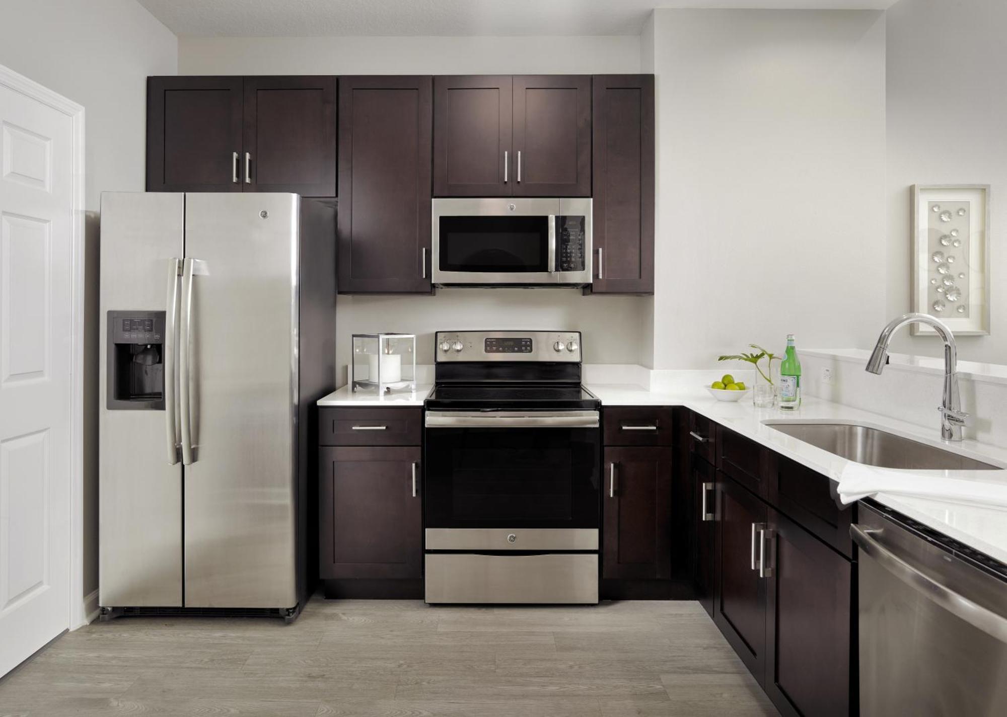 Two Bedroom Family Condo Superior View Water Park Access