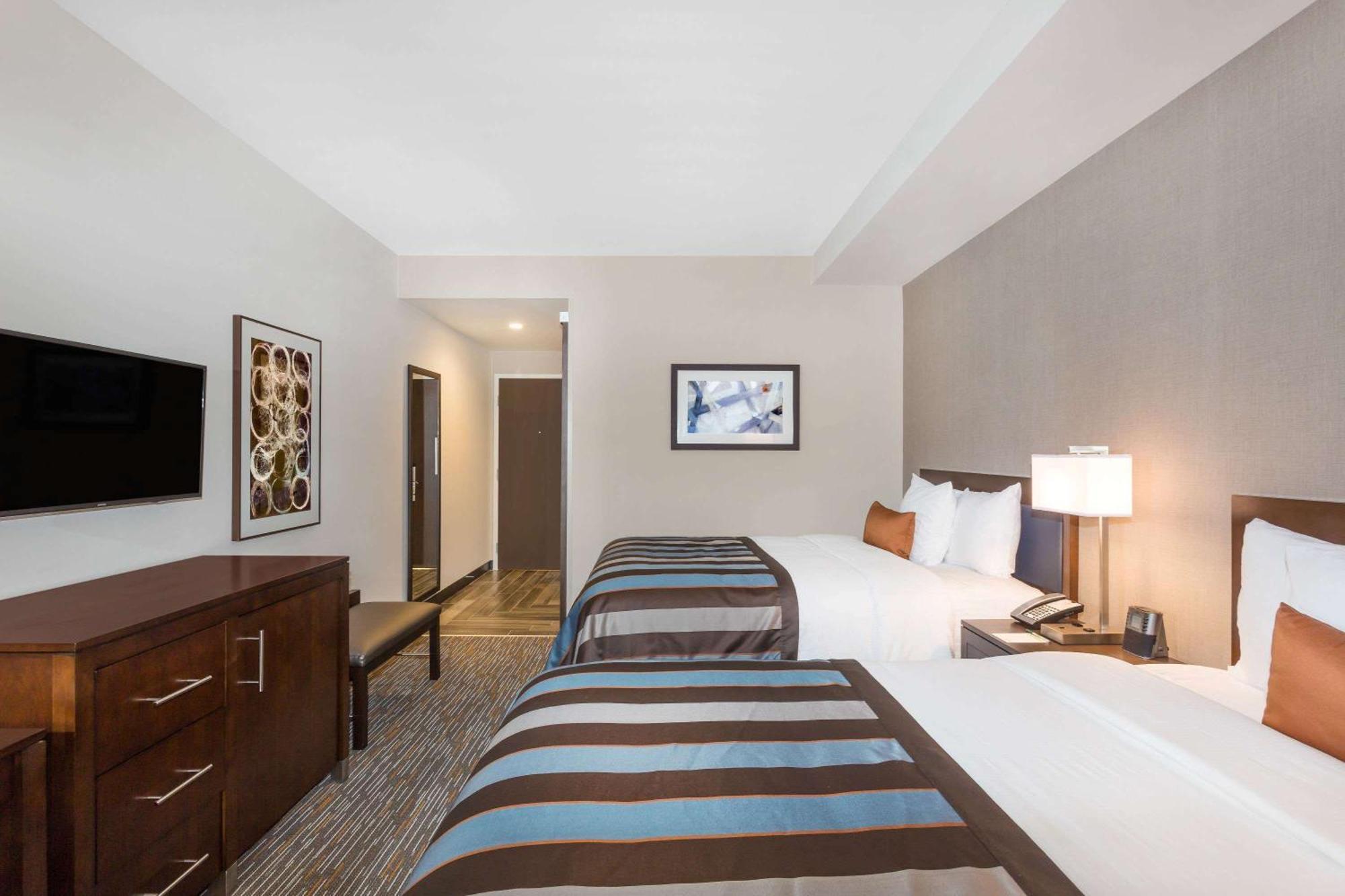 Queen Room Two Queen Beds