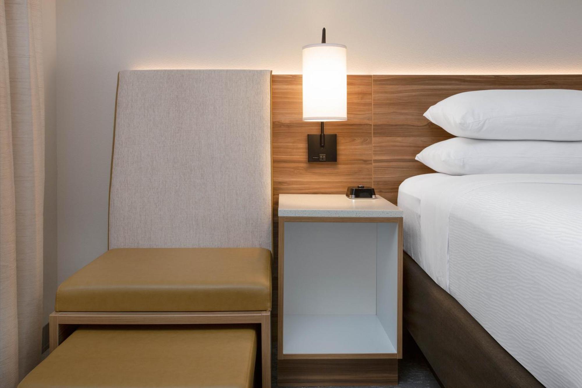 Queen Room Two Queen Beds No Resort Fee