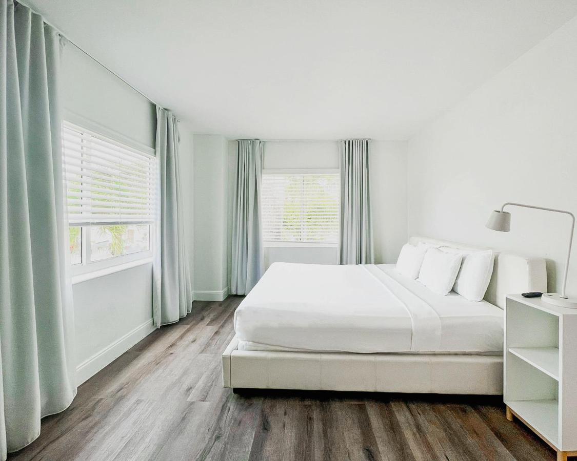 One-Bedroom King & Sofa Bed