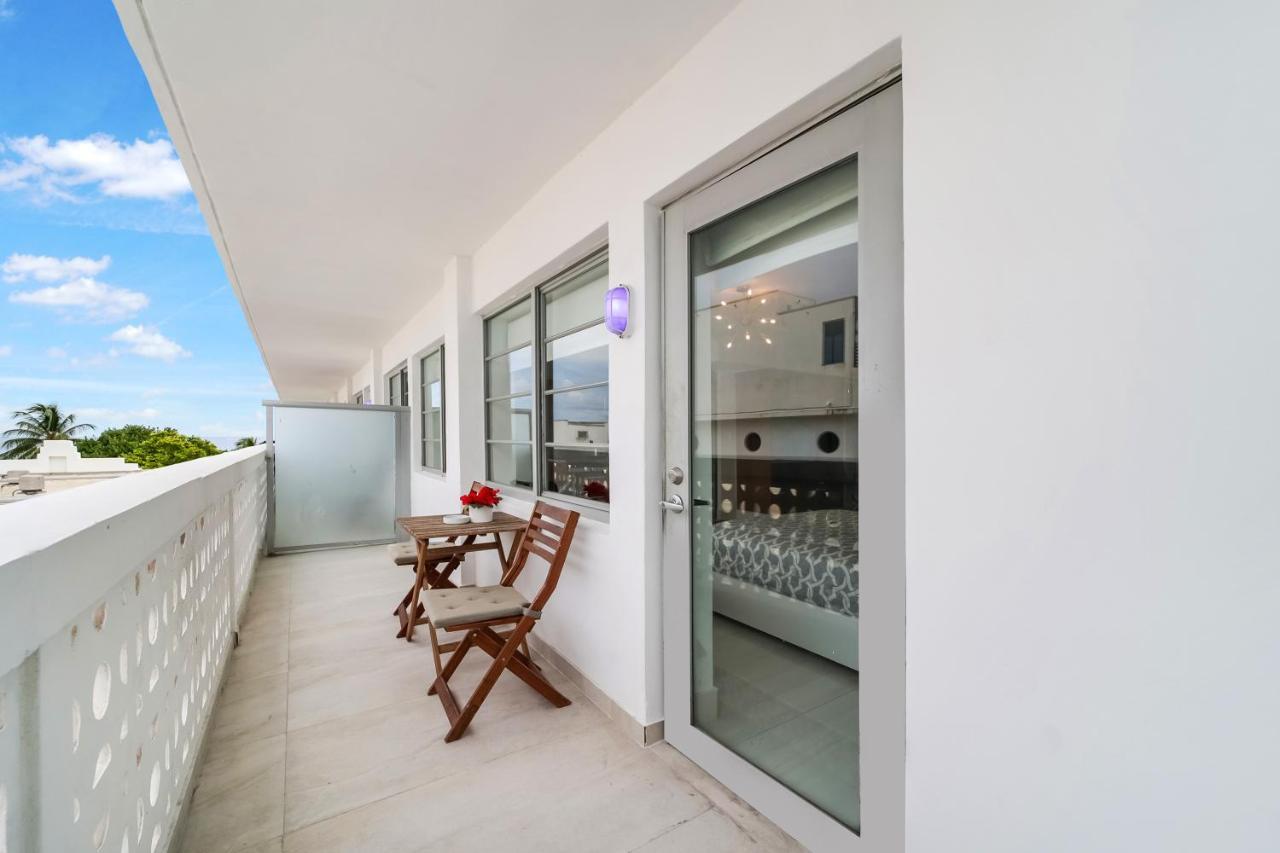 Top Floor King Suite Partial Ocean View Balcony Unit A505