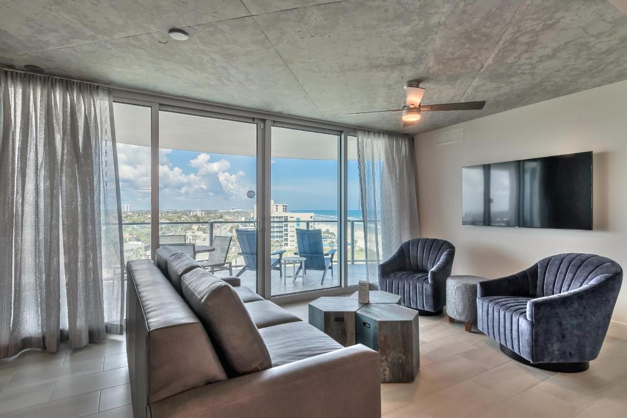 2 Bedroom Ocean & City North View Residence
