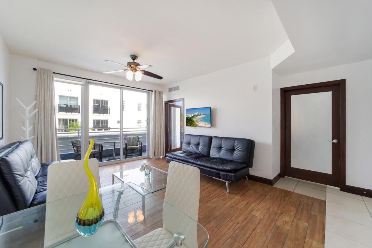 One-Bedroom King Suite Partial Ocean View Balcony Unit C302