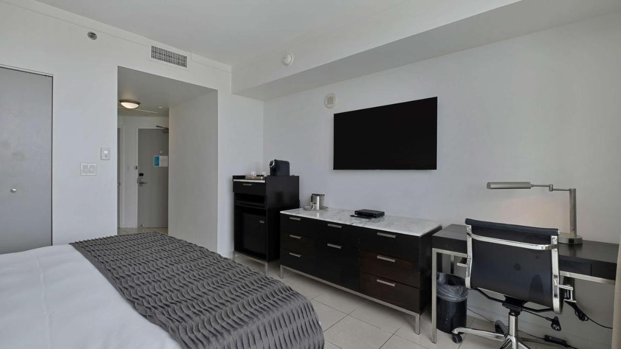 King Room City View Balcony