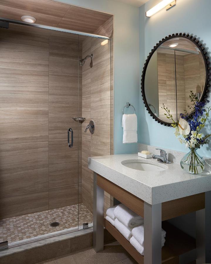Executive Suite,1299190312:JPEG