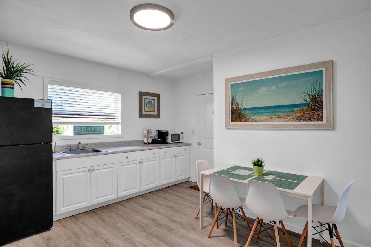 Two-Bedroom Apartment,1329352208:JPEG