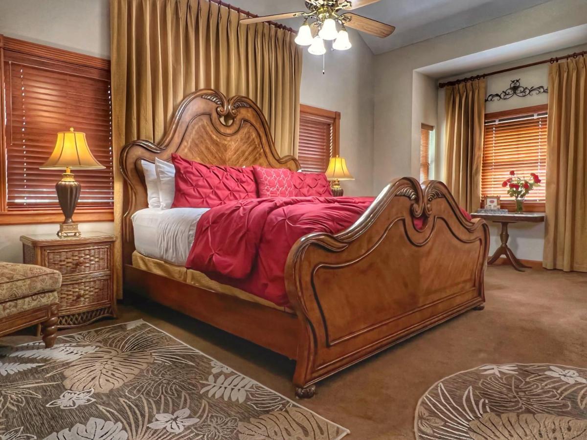 Superior King Suite