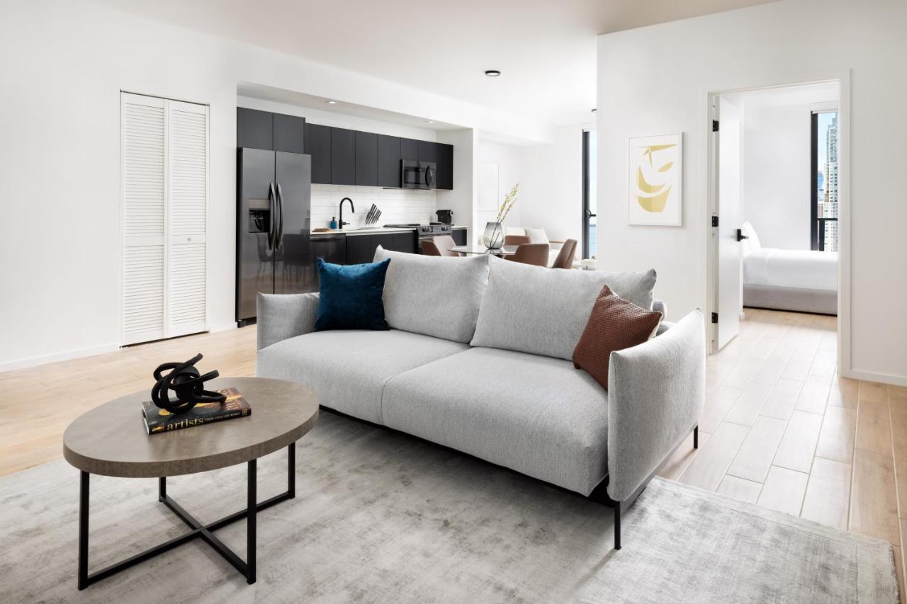 Suite 3 Chambres avec 2 Lits King-Size et 1 Lit Queen-Size - Vue sur la Baie