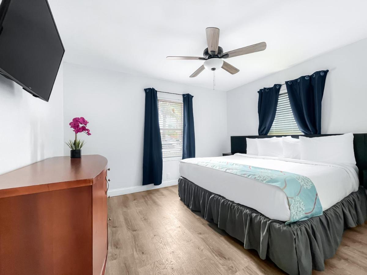One-Bedroom Suite