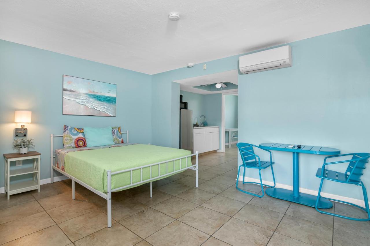 Two-Bedroom King Suite