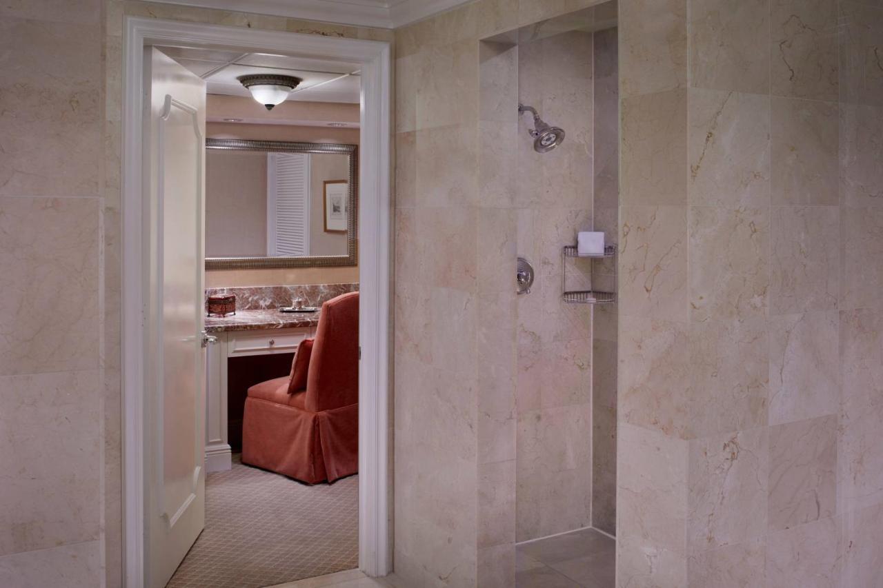 One-Bedroom Executive Suite - City View