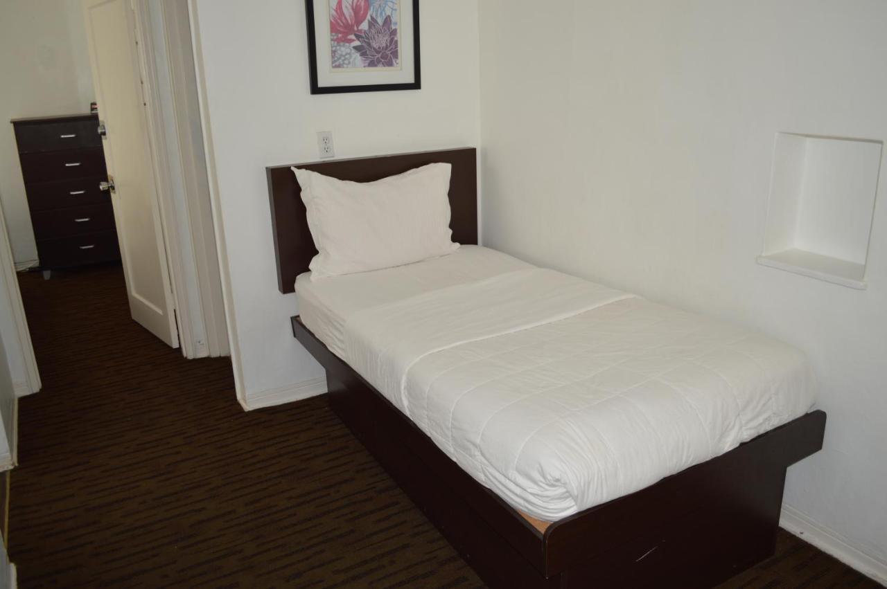 One-Bedroom Suite